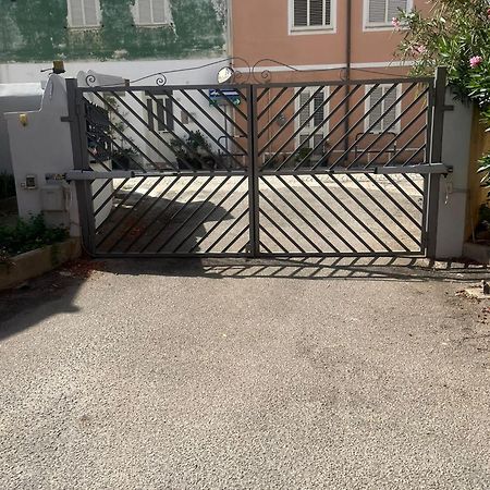 Camelia'S House Apartment Olbia Ngoại thất bức ảnh